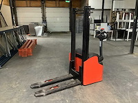 Manitou - stapelaar - afbeelding 1 van  12