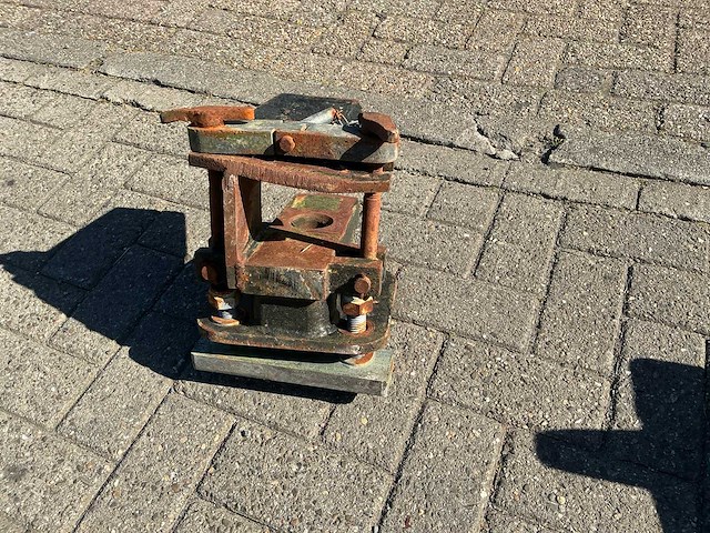 Manitou pick up hitch trekhaak - afbeelding 2 van  5