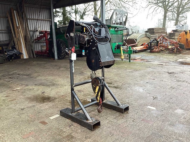 Manitou takel verreiker lier - afbeelding 3 van  10
