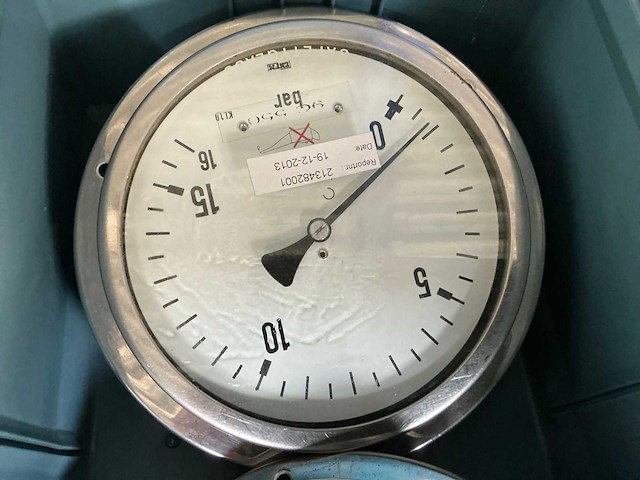 Manometer (9x) - afbeelding 1 van  2
