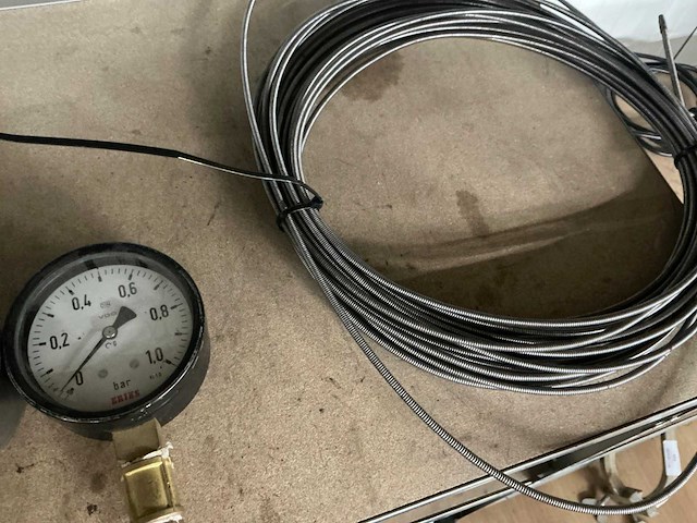 Manometers en divers - afbeelding 3 van  3