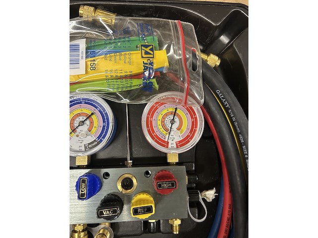 Manometerset voor airco of koelinstallaties in koffer mastercool - afbeelding 6 van  8