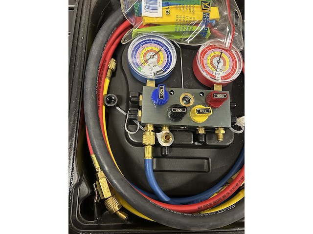 Manometerset voor airco of koelinstallaties in koffer mastercool - afbeelding 7 van  8