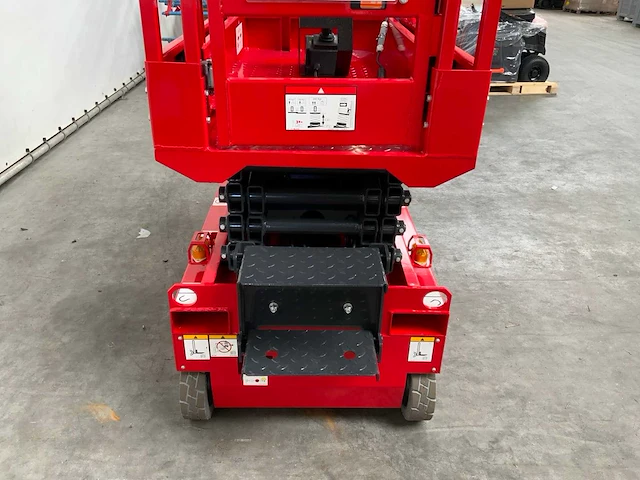 Mantall - 2026 - xe59mini - schaarhoogwerker 5.9m elektrisch - afbeelding 14 van  16