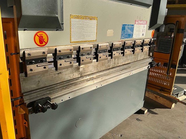 Mantech - w67k-40/200 - cnc press brake - 2020 - afbeelding 10 van  14