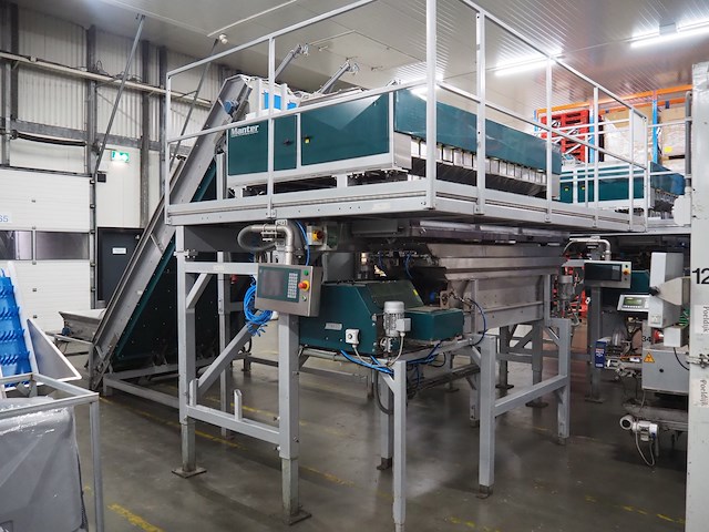 Manter - afbeelding 1 van  25