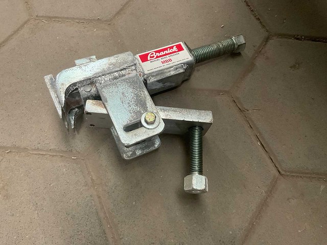 Manual bead breaker - afbeelding 1 van  3
