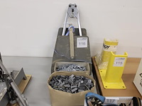 Manueel bandoleerapparaat. - afbeelding 1 van  3