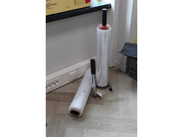 Manueel sealapparaat met extra rol sealfolie. - afbeelding 2 van  2