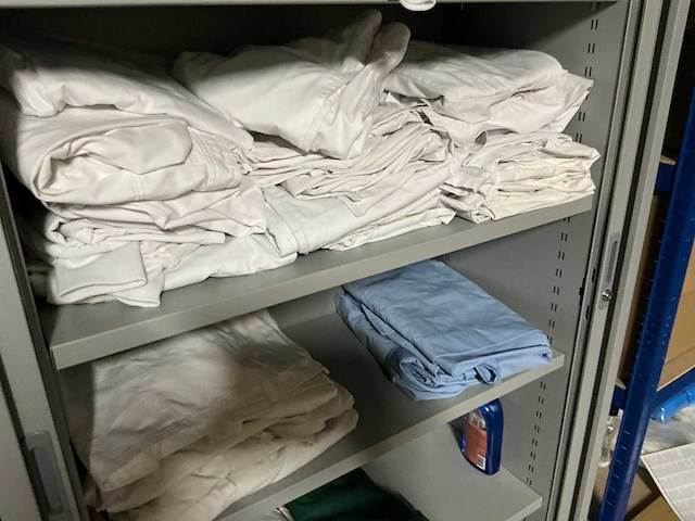 Manutan - jaloeziedeurkast (2x) - afbeelding 5 van  6