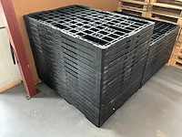 Manutan - kunststof pallet (16x)