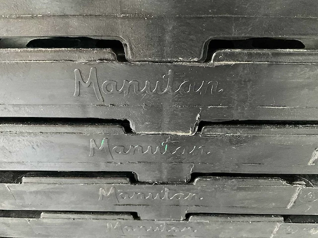 Manutan - kunststof pallet (16x) - afbeelding 4 van  5