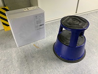 Manutan 150kg verrijdbaar opstaphulp (2x) - afbeelding 2 van  4