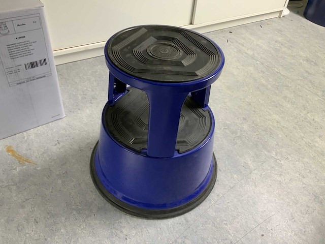 Manutan 150kg verrijdbaar opstaphulp (2x) - afbeelding 3 van  4