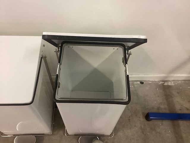 Manutan afvalemmers (3x) - afbeelding 7 van  10