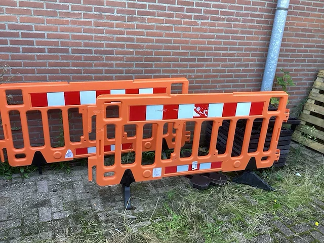Manutan bouwhekken (2x) - afbeelding 1 van  3