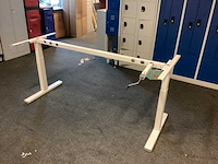 Manutan bureau onderstel - afbeelding 1 van  2