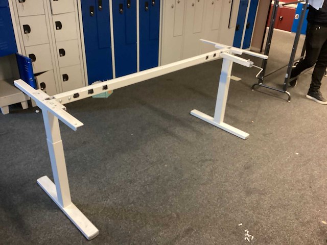 Manutan bureau onderstel - afbeelding 2 van  3