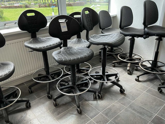 Manutan bureaustoel (4x) - afbeelding 1 van  3