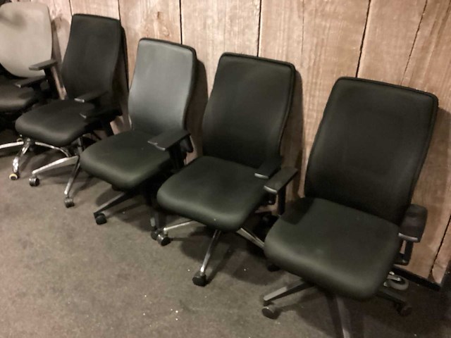 Manutan bureaustoel (5x) - afbeelding 3 van  4