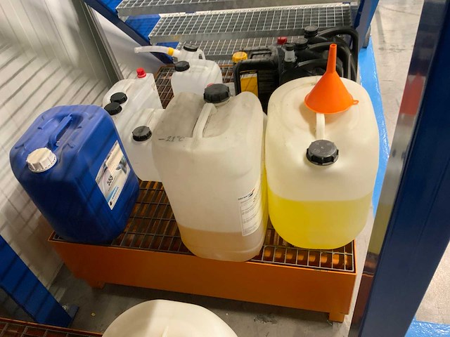 Manutan chemicaliën lekbak (2x) - afbeelding 5 van  6