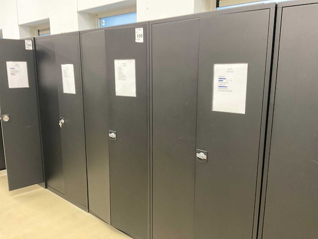 Manutan dossierkast inclusief inhoud (2x) - afbeelding 1 van  10