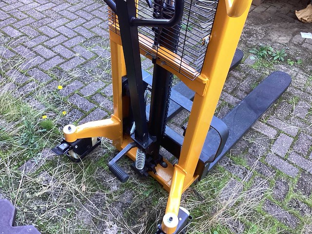 Manutan hand hydraulische palletwagen - afbeelding 4 van  7