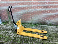 Manutan hand hydraulische palletwagen - afbeelding 1 van  7