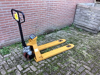 Manutan hand hydraulische palletwagen - afbeelding 2 van  7