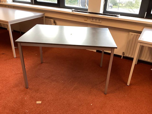 Manutan kantinetafel - afbeelding 1 van  2