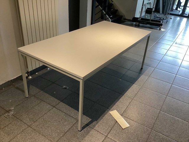 Manutan kantinetafel - afbeelding 3 van  4
