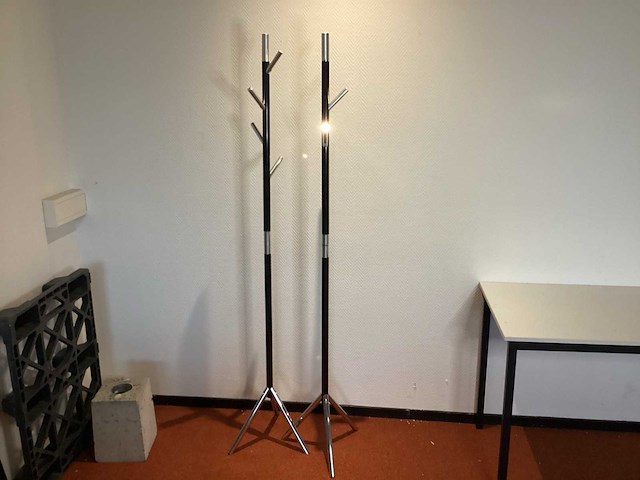 Manutan kapstok (2x) - afbeelding 1 van  4