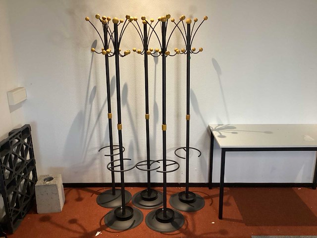 Manutan kapstok 8 haken (5x) - afbeelding 1 van  3