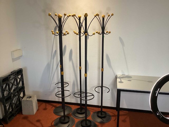 Manutan kapstok 8 haken (5x) - afbeelding 1 van  2
