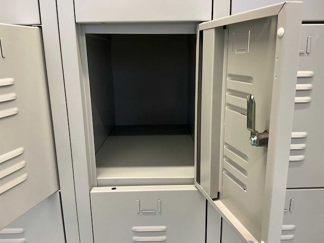 Manutan locker - afbeelding 4 van  4