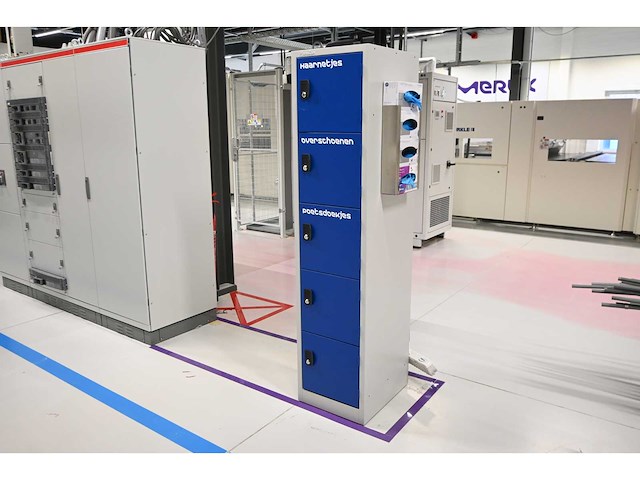 Manutan lockerkast - afbeelding 1 van  4