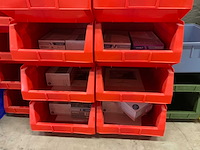 Manutan magazijnbakken met werkplaatsmaterialen (45x) - afbeelding 11 van  16