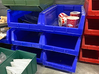 Manutan magazijnbakken met werkplaatsmaterialen (45x) - afbeelding 14 van  16