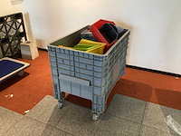 Manutan palletkist verrijdbaar met stapelbakken - afbeelding 3 van  6