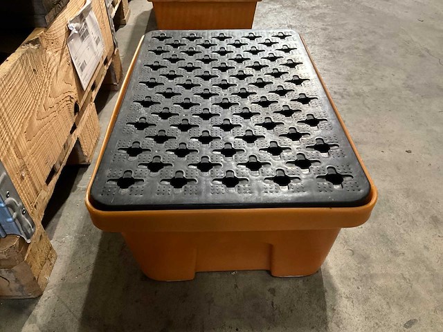 Manutan spill pallet - afbeelding 3 van  5
