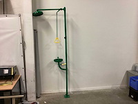 Manutan veiligheidsdouche - afbeelding 1 van  4