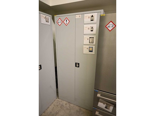 Manutan werkplaatskast - afbeelding 2 van  4