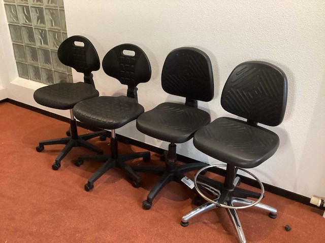 Manutan werkplaatsstoel (4x) - afbeelding 1 van  4