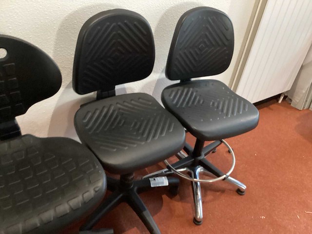 Manutan werkplaatsstoel (4x) - afbeelding 4 van  4