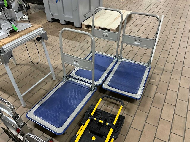 Manutan/stanley steek -en plateauwagen (7x) - afbeelding 4 van  5