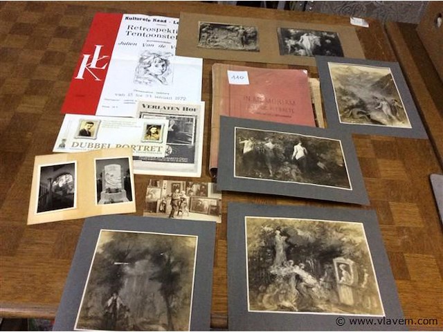 Map + foto's biografie van den veegaete - afbeelding 1 van  9