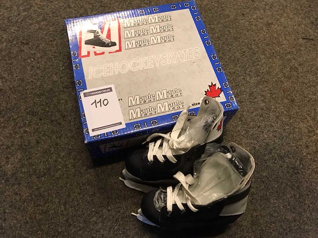 Mapleleaf mt 28 kinder ijshockey schaatsen - afbeelding 1 van  2