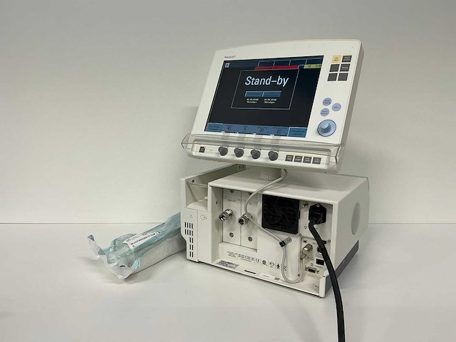 Maquet - servo-s - beademingsapparaat - afbeelding 1 van  6