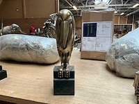 Maraboe statue - afbeelding 1 van  3