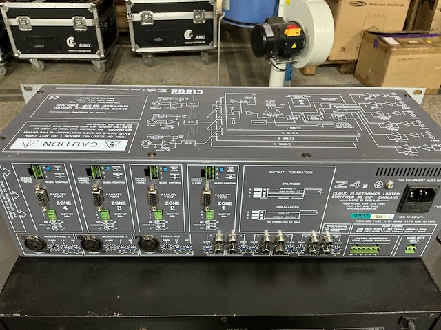 Marantz fm tuner en cloud z4 zone-mixer - afbeelding 3 van  3